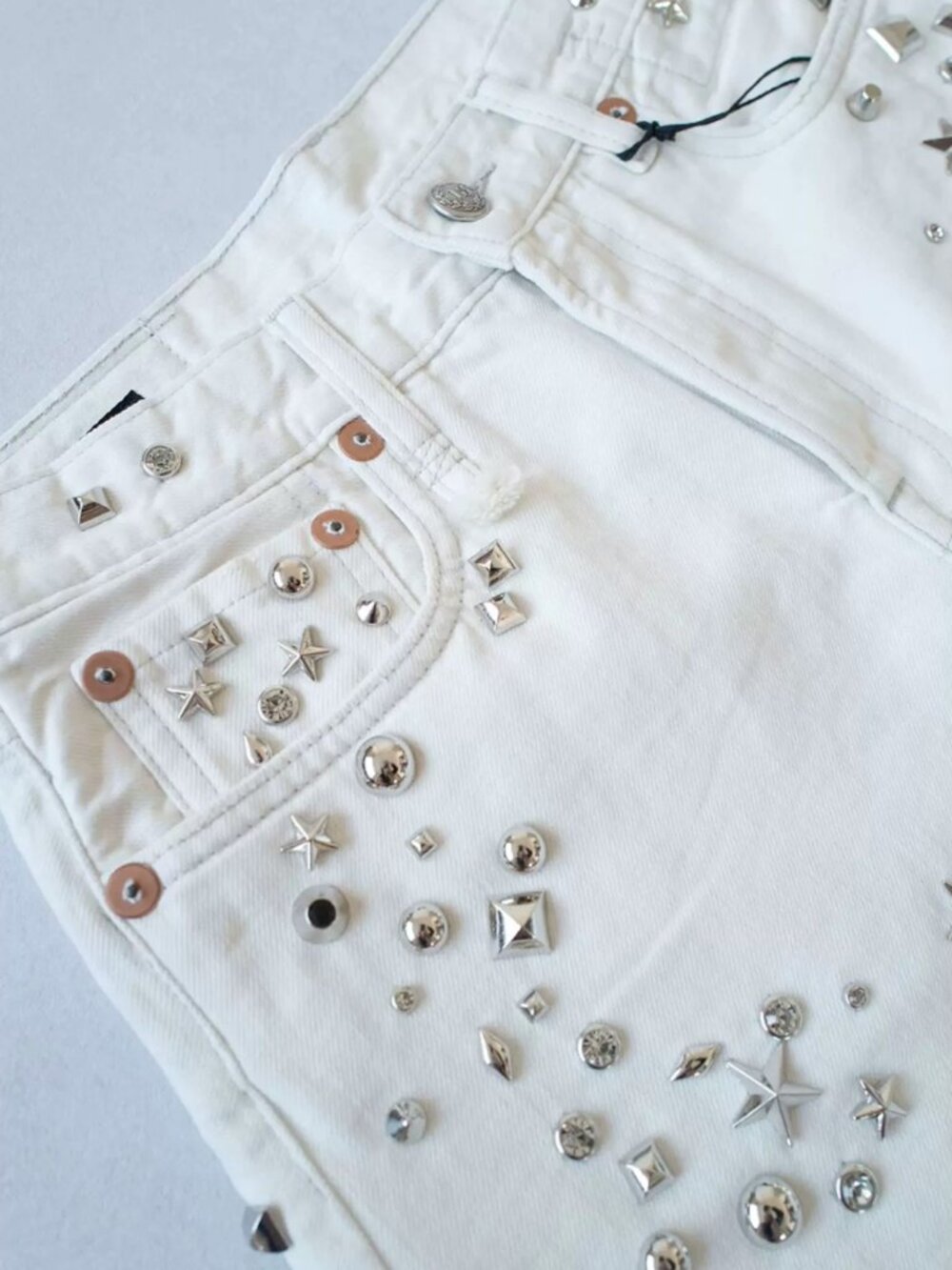 NWT R13 Studded Boyfriend Short - Cement White Denim Classic - Picture 7 of 12